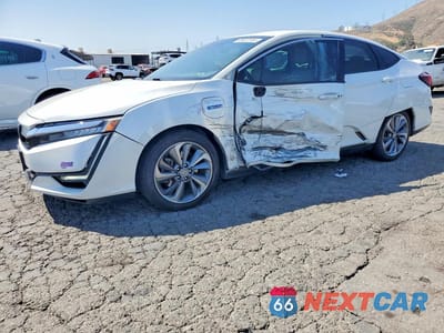 2018 HONDA CLARITY TOURING JHMZC5F3XJC008845 - główne zdjęcie licytacji z USA - miniatura