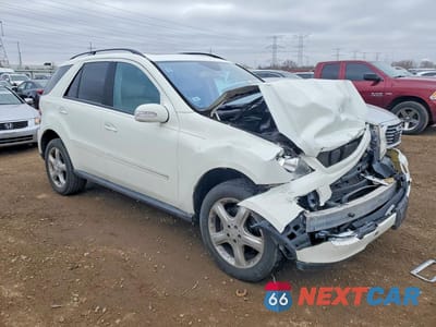 Czwarte zdjęcie samochodu z boku: 2008 MERCEDES-BENZ ML 350 VIN:4JGBB86E98A391963 - miniatura