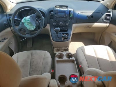 Zdjęcie 8 z 14 samochodu: 2007 HYUNDAI ENTOURAGE GLS VIN:KNDMC233476025355 - miniatura