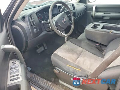 Zdjęcie 8 z 11 samochodu: 2008 GMC SIERRA C1500 VIN:2GTEC13C481154879 - miniatura