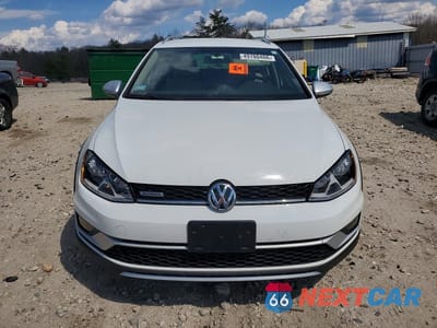 Piąte zdjęcie samochodu w środku: 2017 VOLKSWAGEN GOLF ALLTRACK S VIN:3VWH17AU8HM533438 - miniatura