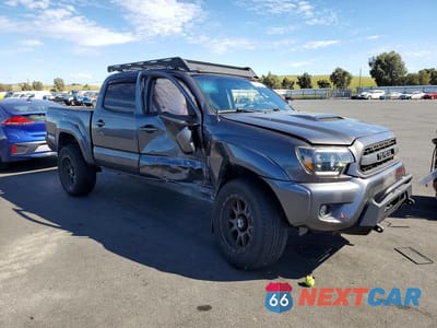 Czwarte zdjęcie samochodu z boku: 2015 TOYOTA TACOMA PRERUNNER V6 VIN:3TMJU4GN9FM187486 - miniatura