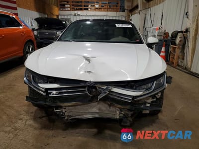 Piąte zdjęcie samochodu w środku: 2019 VOLKSWAGEN ARTEON SEL PREMIUM VIN:WVWTR7AN2KE000416 - miniatura