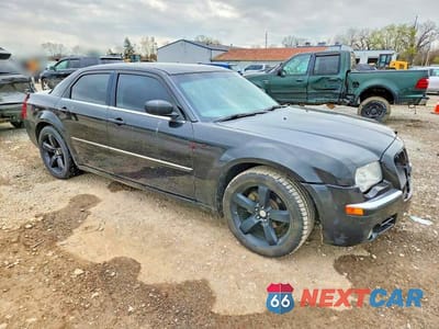 Czwarte zdjęcie samochodu z boku: 2008 CHRYSLER 300 LIMITED VIN:2C3LA33G78H149098 - miniatura