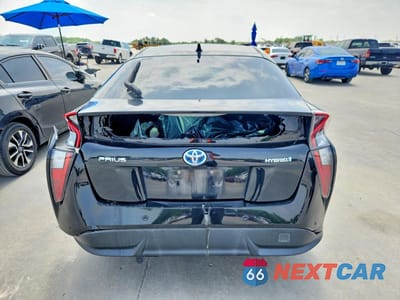 Zdjęcie 6 z 12 samochodu: 2018 TOYOTA PRIUS FOUR TOURING VIN:JTDKARFU3J3066031 - miniatura