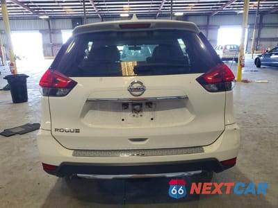 Zdjęcie 6 z 12 samochodu: 2017 NISSAN ROGUE S VIN:JN8AT2MT0HW139781 - miniatura