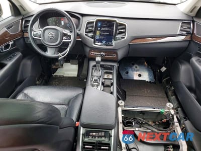 Zdjęcie 8 z 13 samochodu: 2016 VOLVO XC90 T6 VIN:YV4A22PK1G1055673 - miniatura