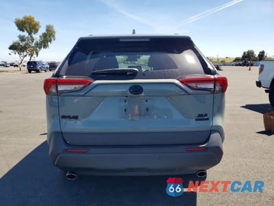 Zdjęcie 6 z 12 samochodu: 2020 TOYOTA RAV4 HYBRID XLE VIN:4T3RWRFV9LU005257 - miniatura