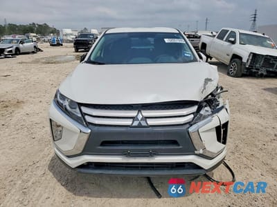 Piąte zdjęcie samochodu w środku: 2019 MITSUBISHI ECLIPSE CROSS ES VIN:JA4AS3AA0KZ019048 - miniatura