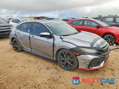 Czwarte zdjęcie samochodu z boku: 2018 HONDA CIVIC SPORT TOURING VIN:SHHFK7H92JU213131 - miniatura