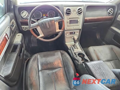 Zdjęcie 8 z 12 samochodu: 2008 LINCOLN MKZ VIN:3LNHM26T38R618294 - miniatura