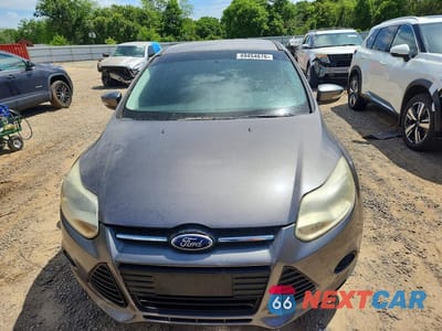 Piąte zdjęcie samochodu w środku: 2013 FORD FOCUS SE VIN:1FADP3F21DL359875 - miniatura