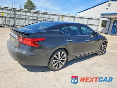 Trzecie zdjęcie samochodu z tyłu: 2016 NISSAN MAXIMA 3.5 SR VIN:1N4AA6AP4GC434243 - miniatura