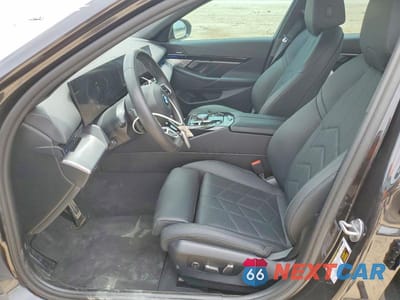 Zdjęcie 7 z 12 samochodu: 2025 BMW 530 I VIN:WBA43FJ00SCU14680 - miniatura