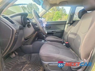 Zdjęcie 7 z 12 samochodu: 2013 KIA SOUL BASE VIN:KNDJT2A57D7618883 - miniatura