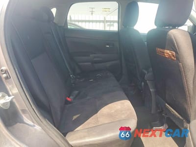 Zdjęcie 11 z 13 samochodu: 2013 MITSUBISHI OUTLANDER SPORT SE VIN:4A4AP4AU9DE022900 - miniatura