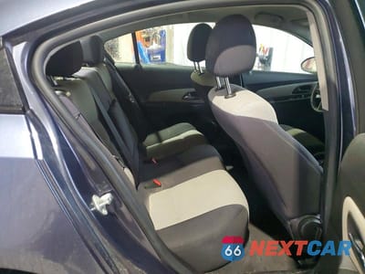Zdjęcie 10 z 12 samochodu: 2013 CHEVROLET CRUZE LS VIN:1G1PA5SG3D7178073 - miniatura