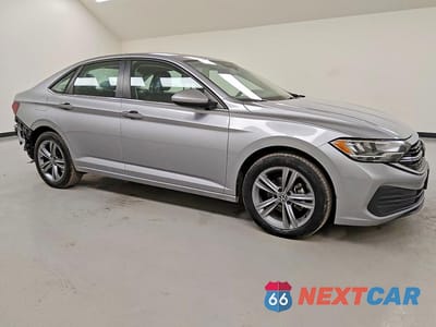 Czwarte zdjęcie samochodu z boku: 2024 VOLKSWAGEN JETTA SE VIN:3VWEM7BU7RM017775 - miniatura