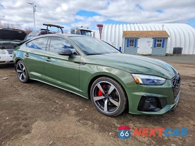 Czwarte zdjęcie samochodu z boku: 2024 AUDI A5 PREMIUM PLUS 45 VIN:WAUFACF54RA072559 - miniatura