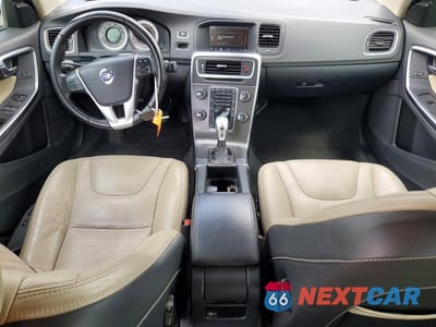 Zdjęcie 8 z 12 samochodu: 2013 VOLVO S60 T5 VIN:YV1612FS7D2172798 - miniatura