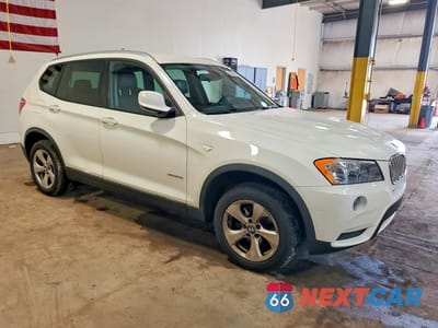 Czwarte zdjęcie samochodu z boku: 2012 BMW X3 XDRIVE28I VIN:5UXWX5C51CL717194 - miniatura