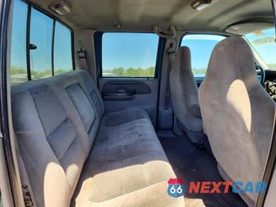 Zdjęcie 10 z 11 samochodu: 2001 FORD F-350 VIN:1FTSW31F91EB22985 - miniatura