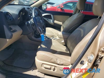 Zdjęcie 7 z 13 samochodu: 2009 TOYOTA RAV4 LIMITED VIN:JTMBF31V295008054 - miniatura