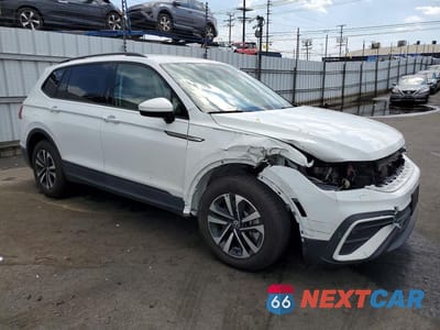 Czwarte zdjęcie samochodu z boku: 2024 VOLKSWAGEN TIGUAN S VIN:3VVRB7AX5RM080364 - miniatura