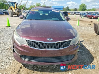 Piąte zdjęcie samochodu w środku: 2016 KIA OPTIMA LX VIN:5XXGT4L36GG030986 - miniatura