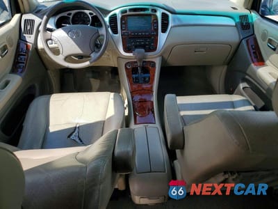 Zdjęcie 8 z 13 samochodu: 2004 TOYOTA HIGHLANDER LIMITED VIN:JTEEP21A540023649 - miniatura