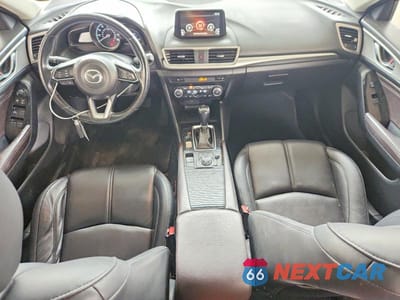 Zdjęcie 8 z 12 samochodu: 2018 MAZDA 3 TOURING VIN:3MZBN1L39JM266778 - miniatura
