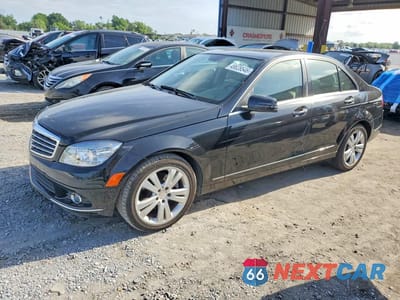 2011 MERCEDES-BENZ C 300 WDDGF5EB0BA508217 - główne zdjęcie licytacji z USA - miniatura