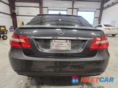 Zdjęcie 6 z 11 samochodu: 2011 MERCEDES-BENZ E 350 4MATIC VIN:WDDHF8HB8BA328520 - miniatura