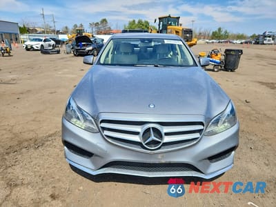 Piąte zdjęcie samochodu w środku: 2015 MERCEDES-BENZ E 350 4MATIC VIN:WDDHF8JB1FB093193 - miniatura