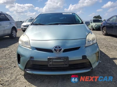 Piąte zdjęcie samochodu w środku: 2013 TOYOTA PRIUS TWO VIN:JTDKN3DU9D5584917 - miniatura