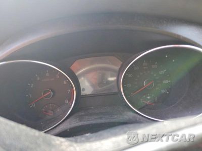 Zdjęcie 9 z 13 samochodu: 2016 KIA SEDONA VIN:KNDMB5C14G6092718 - miniatura