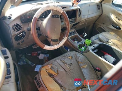Zdjęcie 8 z 13 samochodu: 2000 FORD EXPEDITION EDDIE BAUER VIN:1FMEU17L9YLB14035 - miniatura
