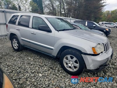 Czwarte zdjęcie samochodu z boku: 2008 JEEP GRAND CHEROKEE LAREDO VIN:1J8GR48K98C144358 - miniatura