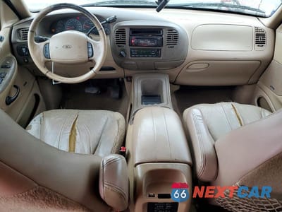 Zdjęcie 8 z 12 samochodu: 1999 FORD EXPEDITION VIN:1FMPU18L5XLC21038 - miniatura