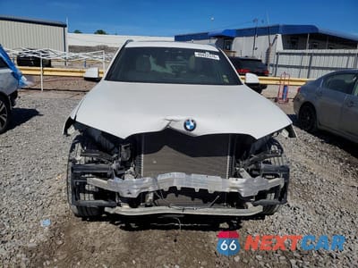 Piąte zdjęcie samochodu w środku: 2019 BMW X3 XDRIVE30I VIN:5UXTR9C52KLE15466 - miniatura