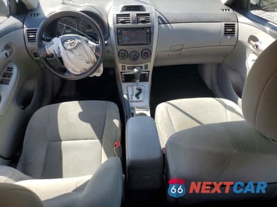 Zdjęcie 8 z 12 samochodu: 2013 TOYOTA COROLLA LE VIN:5YFBU4EE9DP204610 - miniatura
