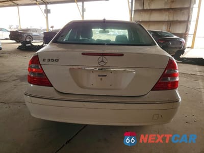 Zdjęcie 6 z 12 samochodu: 2006 MERCEDES-BENZ E 350 VIN:WDBUF56J06A976326 - miniatura