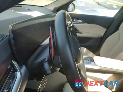 Zdjęcie 9 z 12 samochodu: 2024 BMW X2 M35I VIN:WBX83GM03R5Y61835 - miniatura
