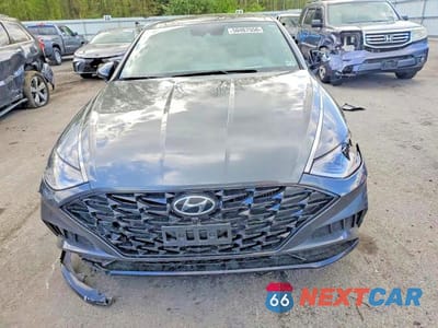 Piąte zdjęcie samochodu w środku: 2023 HYUNDAI SONATA LIMITED VIN:KMHL34J29PA257590 - miniatura