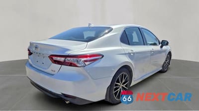 Czwarte zdjęcie samochodu z boku: 2020 TOYOTA CAMRY XLE VIN:4T1F11AK5LU301353 - miniatura