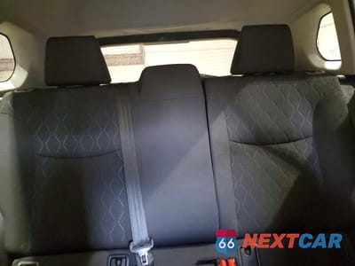 Zdjęcie 10 z 14 samochodu: 2022 TOYOTA COROLLA CROSS LE VIN:7MUBAABG0NV011175 - miniatura