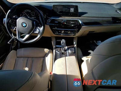 Zdjęcie 8 z 12 samochodu: 2019 BMW 530E VIN:WBAJA9C56KB389308 - miniatura