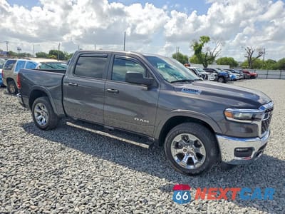 Czwarte zdjęcie samochodu z boku: 2025 RAM 1500 BIG HORN VIN:1C6RREFGXSN657500 - miniatura