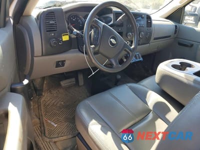 Zdjęcie 8 z 11 samochodu: 2012 CHEVROLET SILVERADO DUMP TRUCK VIN:1GB3KZCL2CF118428 - miniatura