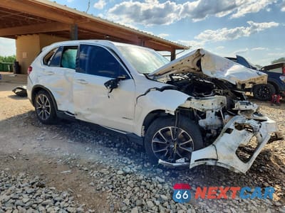 Czwarte zdjęcie samochodu z boku: 2015 BMW X5 XDRIVE35I VIN:5UXKR0C54F0K55733 - miniatura